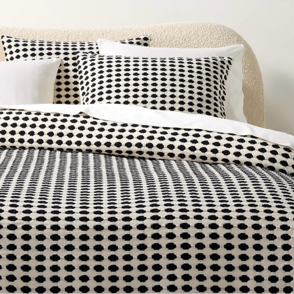 CB2 Estela Black And White Full/Queen Organic Cotton Duvet Cover and Shams